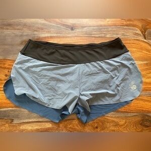 Ultimate Direction Women’s Shorts Size XL